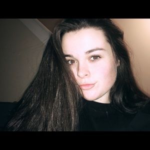 Meet your Posher, Danica